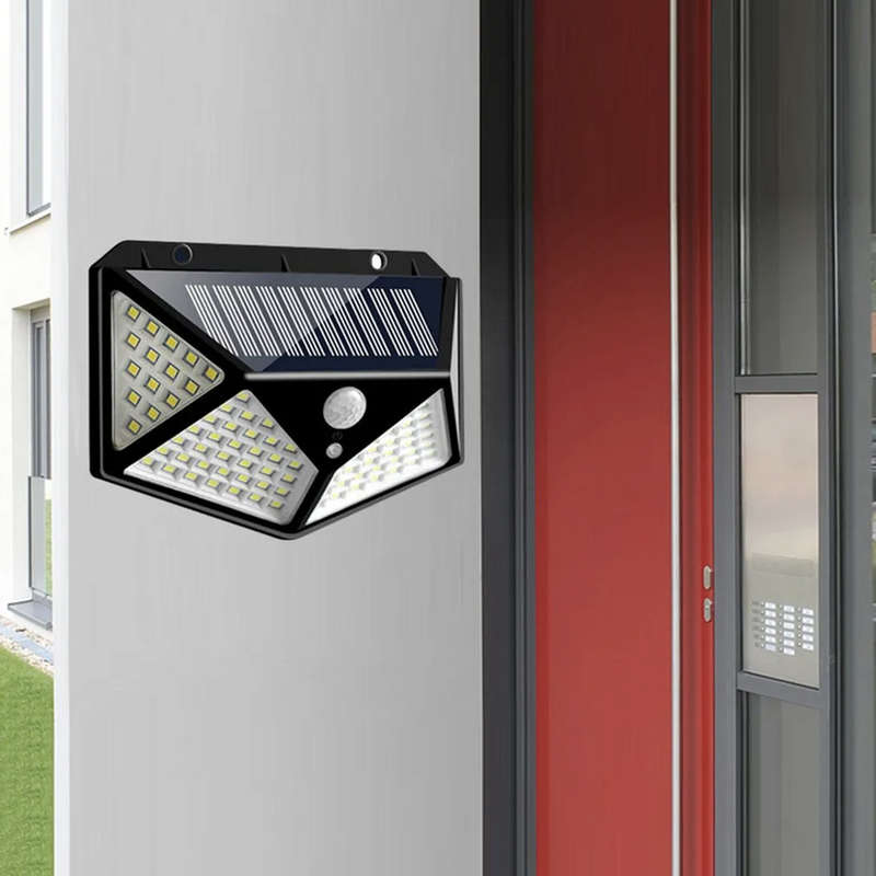 The pyramid 100 LED solar outdoor light