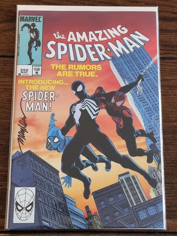 Amazing Spider-Man 252, Homage, Signed by Mike Mayhew with COA, NM