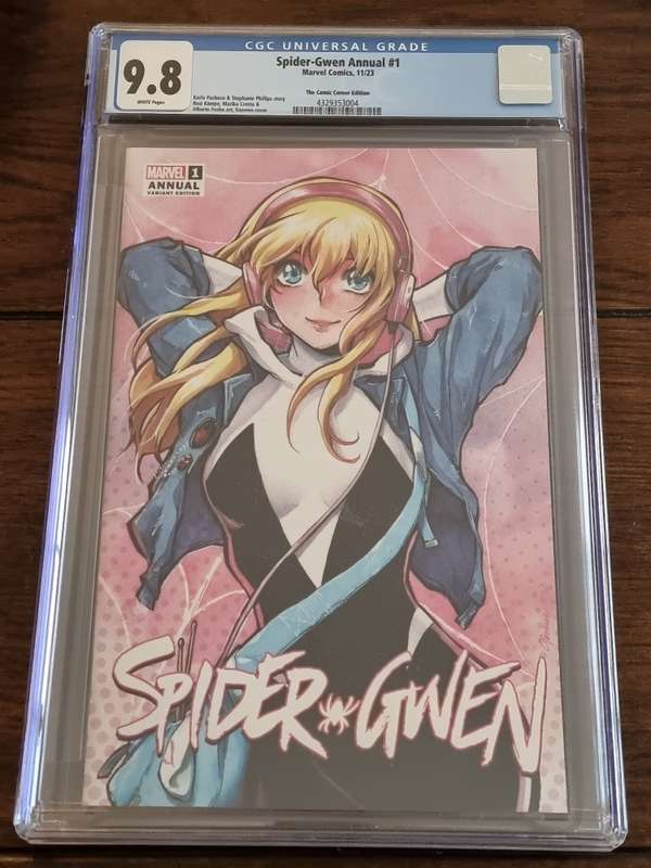 Spider-Gwen ANNUAL 1, Saowee  The Corner Comic Exclusive - LE 800, CGC 9.8