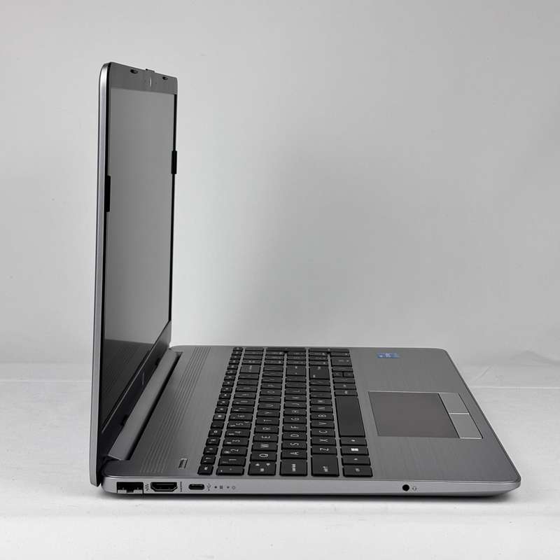 HP 250 G9 | 15.6-inch FHD Intel Core i3-1215U 8GB RAM 256GB SSD Windows 11 Pro Laptop
