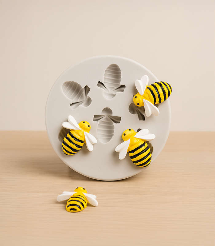 Silicone Mould - Buzzing Bees (7 Cavity)