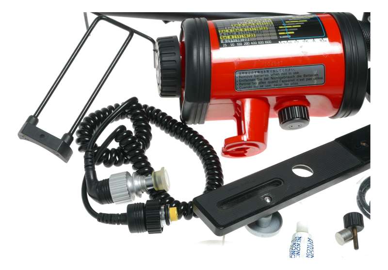 Nikon Nikonos Speedlight SB - 103 Underwater Strobe Flash