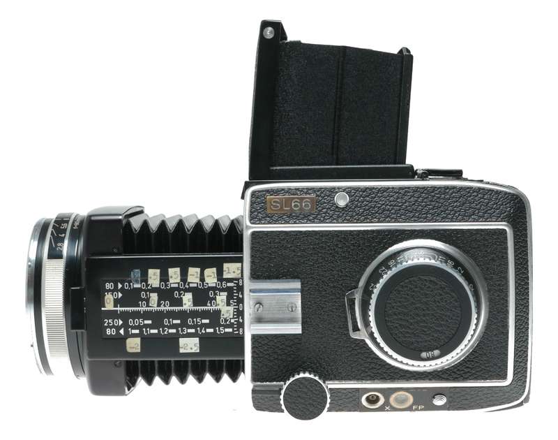 Rollei SL66 Medium Format Camera Carl Zeiss Planar 80mm