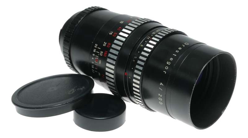Meyer Optik Görlitz Orestegor 200mm f/4 Telephoto Lens
