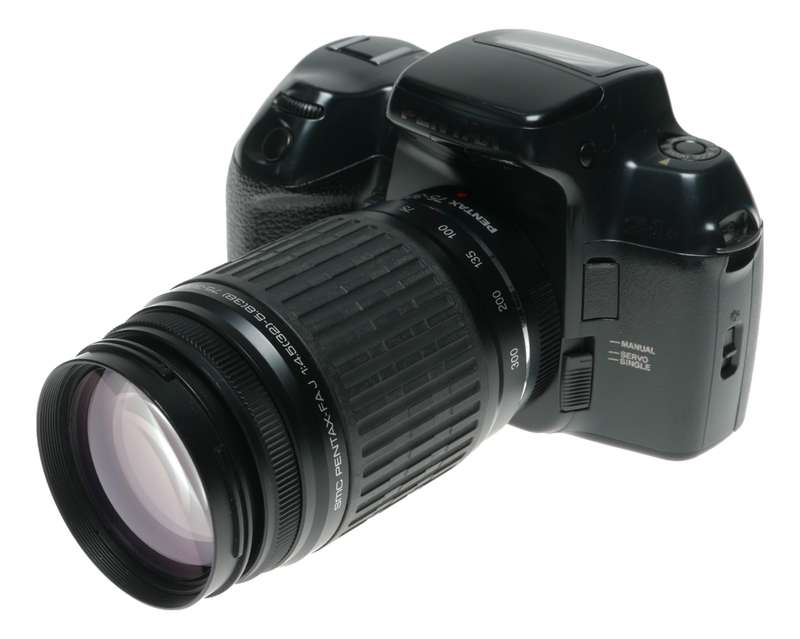 Pentax Z-1p SLR Camera with SMC Pentax-FA 75-300mm f/4.5-5.6