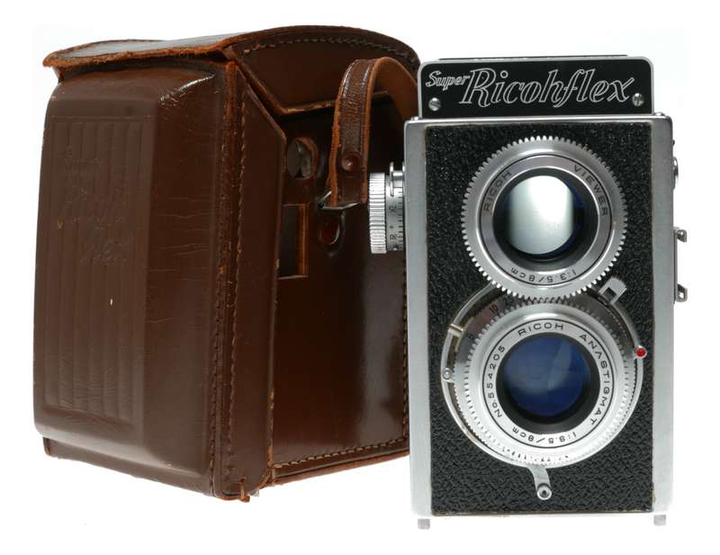 Ricoh Super Ricohflex TLR Camera 8cm f/3.5 Anastigmat Lens