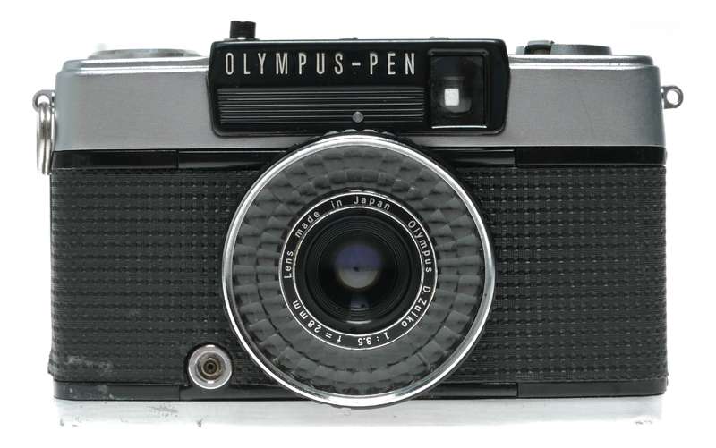 Olympus PEN EE - 3 Half - Frame Film Camera D.Zuiko 28mm