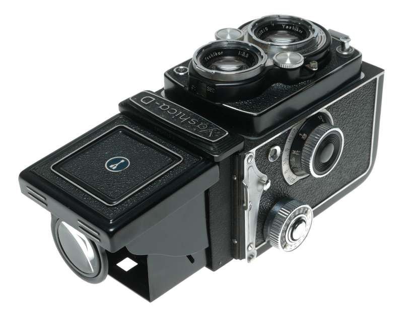 Yashica-D 120 Film Camera with Yashicor 80mm f/3.5 Lens