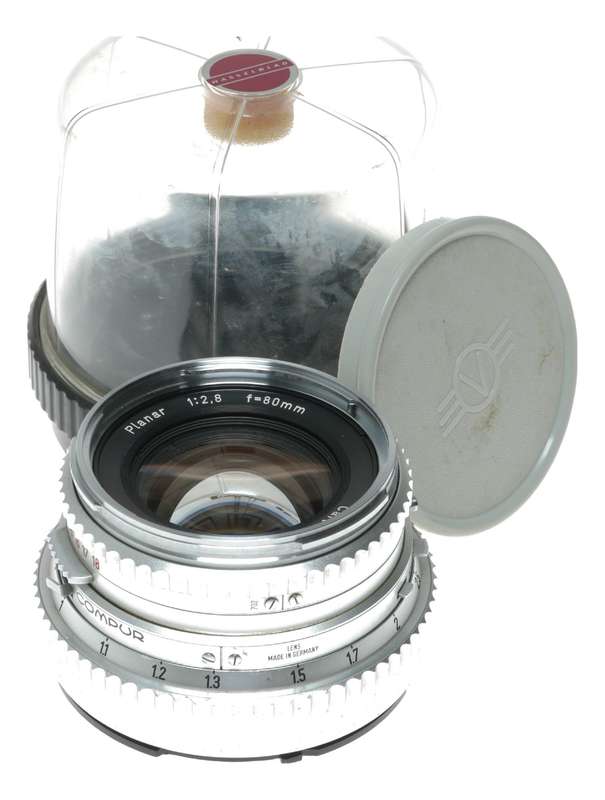 Carl Zeiss Planar 80mm f/2.8 Camera Lens with Compur Shutter