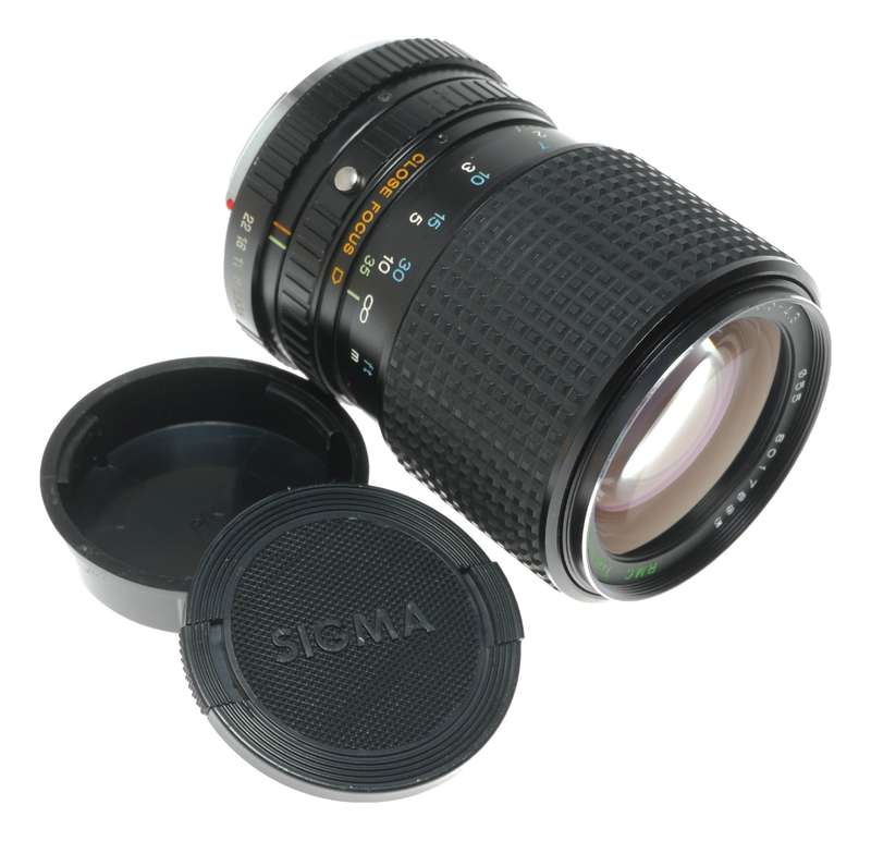 Tokina 35-105mm f/3.5-4.3 RMC Zoom Lens Made in Japan
