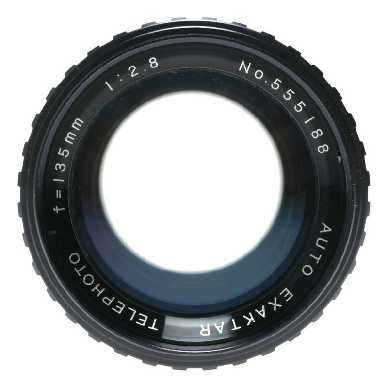 Exakta Auto Exaktar 135mm f/2.8 Telephoto Lens with Case