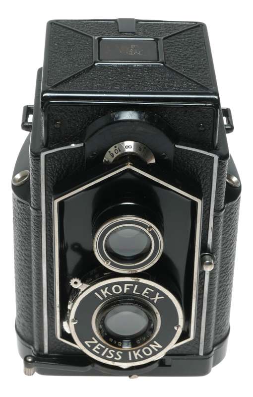 Zeiss Ikon Ikoflex TLR Film Camera 6x9 cm Format
