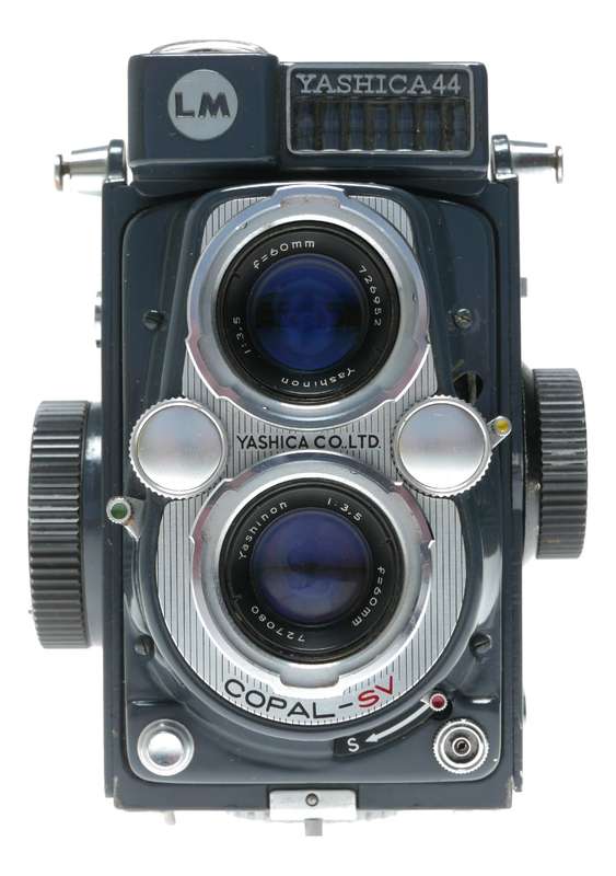 Yashica 44 Twin Lens Reflex Camera Yashinon 60mm f/3.5 Lens