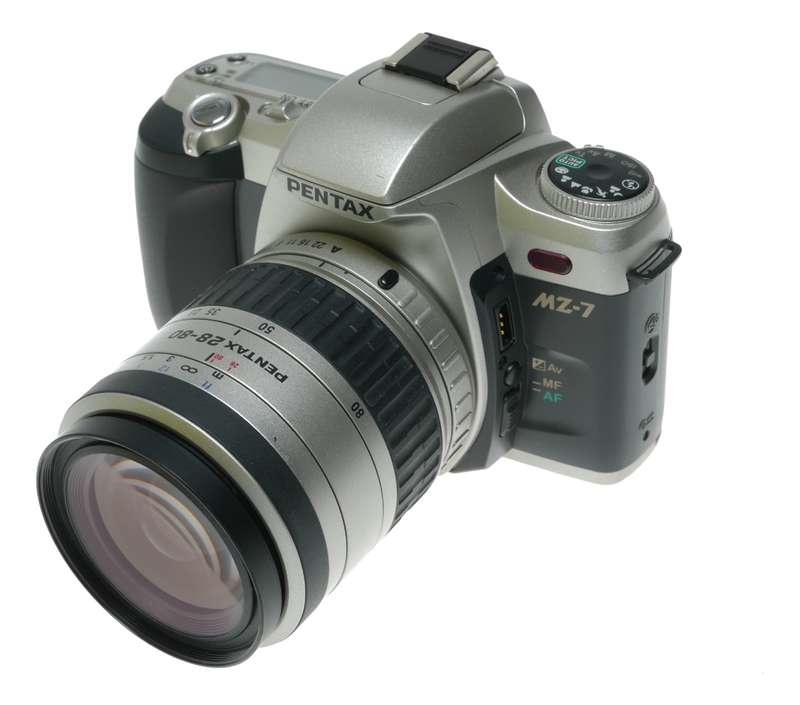 Pentax MZ - 7 SLR Film Camera Pentax FA 28 - 80mm f/3.5 -