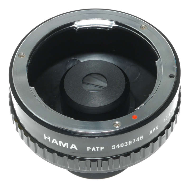 Hama Telephoto Lens Adapter Converts Lens to Telescope