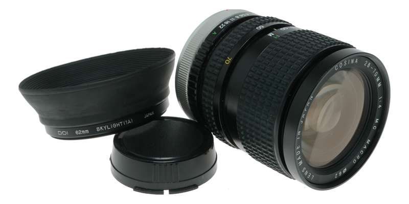 Cosina 28-70mm f/4 MC Macro Lens with 62mm Filter Thread