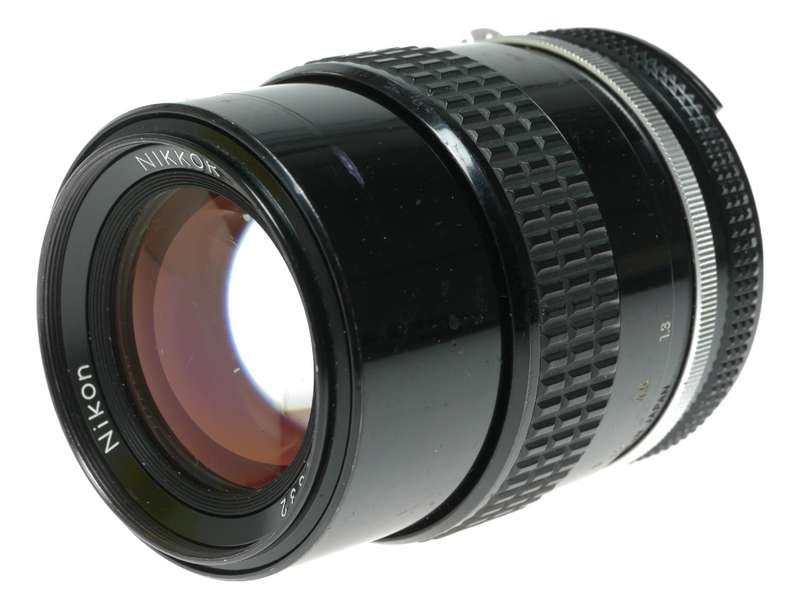Nikon Nikkor 135mm f/3.5 Manual Focus SLR Lens Made in Japan