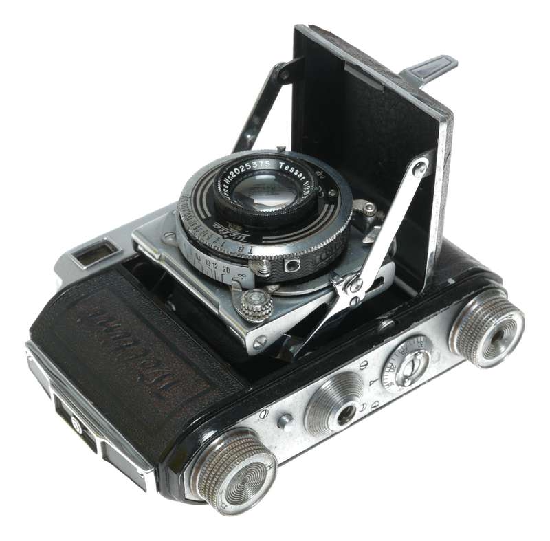 Welta Film Camera with Carl Zeiss Jena Tessar 5cm f/2.8 Lens