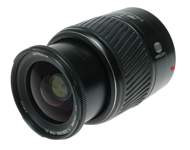 Minolta AF Zoom 28-100mm f/3.5-5.6 D Macro Lens