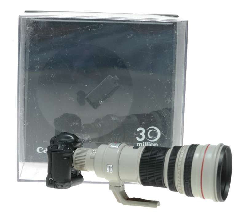 Canon EOS-1D DSLR Camera (1997-2006) Miniature Replica