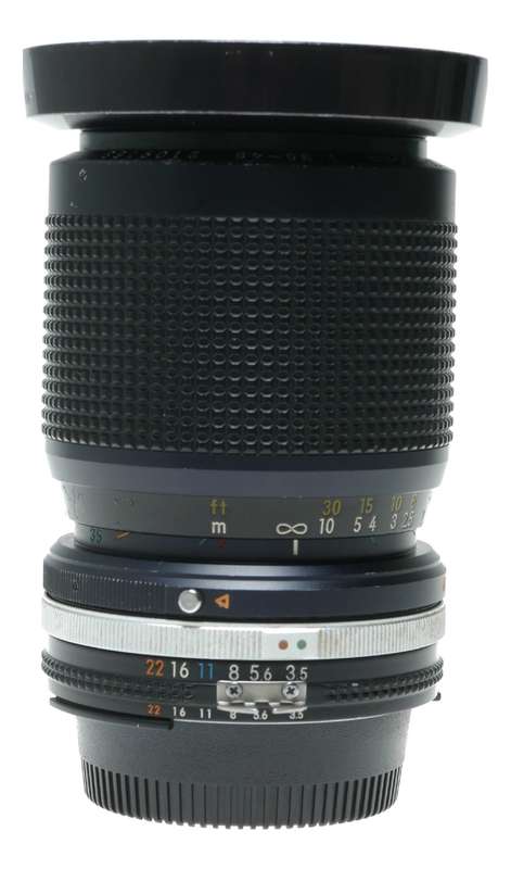 Nikon Zoom-Nikkor 35-105mm f/3.5-4.5 Lens