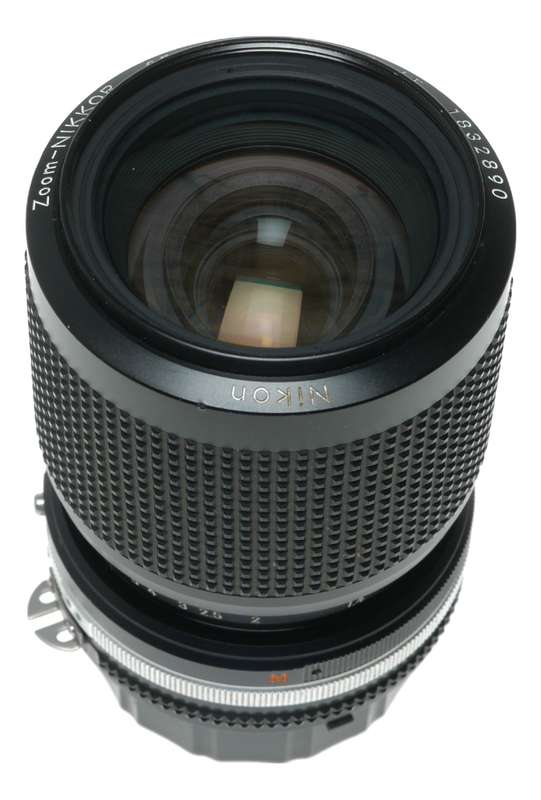 Nikon Zoom-NIKKOR 35-105mm f/3.5 SLR Lens