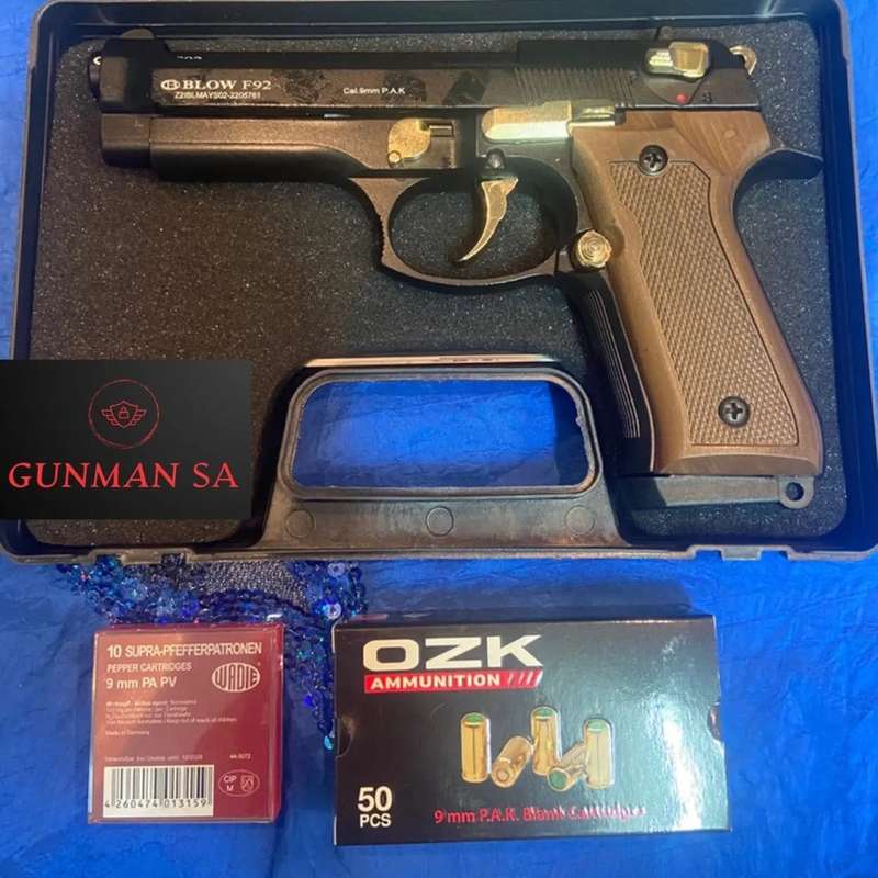Blow F92 Black And Gold Blank/Pepper Gun (Semi Auto|15+1|9mm PAK)