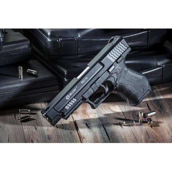Blow TR17 Black Blank/Pepper Gun (Semi Auto|17+1|9mm PAK)