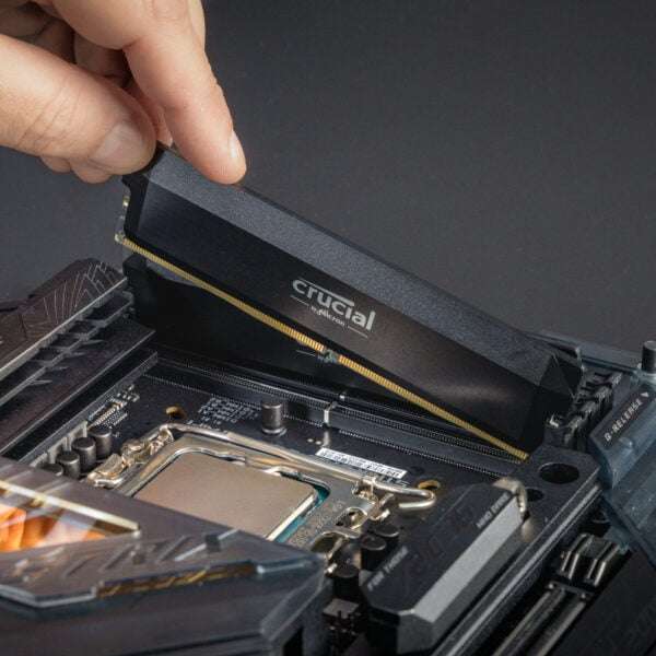 Crucial Pro Overclocking 16GB 6400MHz DDR5 Desktop Memory Black