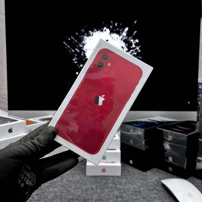 Apple iPhone 11 128GB - Powerful Smartphone with Dual Camera