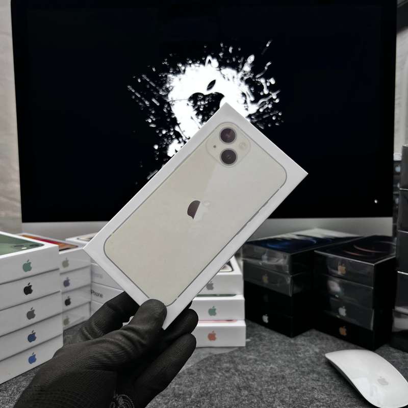 Apple iPhone 13 - Powerful Smartphone with Advanced Camera Features