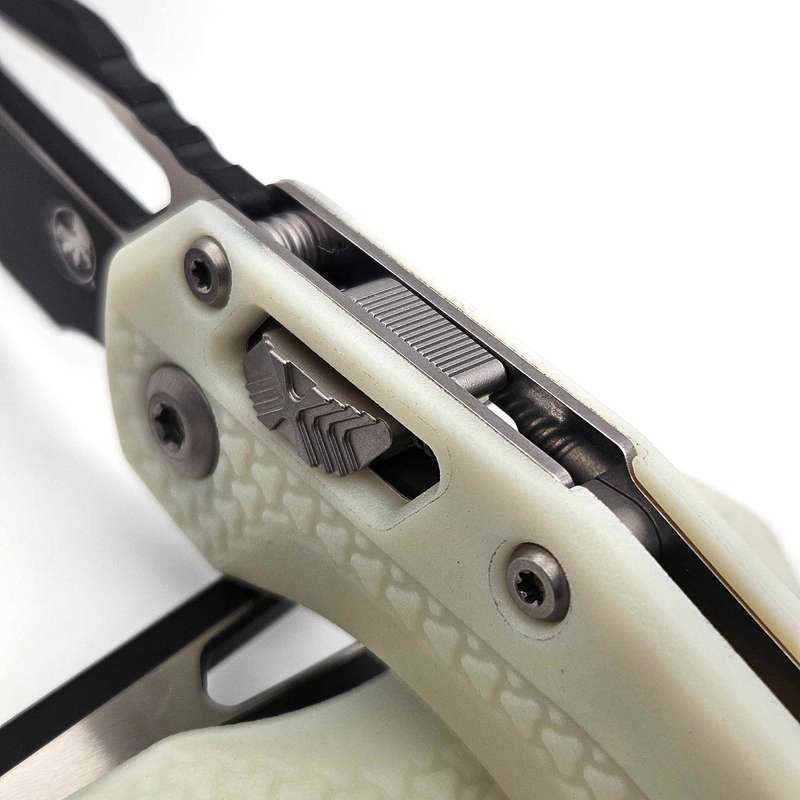 Microtech MSI Ram-Lok S/E Tri-Grip White Polymer Black Blade w/Bead Blast HW 210T-1PMWH