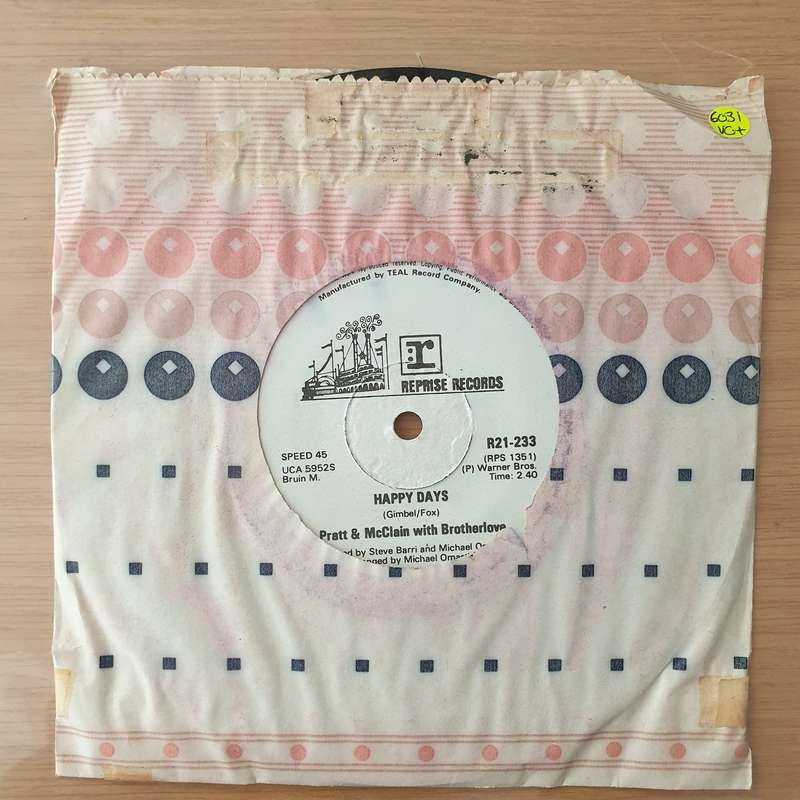 Pratt & McClain  Pratt & McClain Featuring "Happy Days" (Rhodesia) - Vinyl 7" Record - Very-Go...