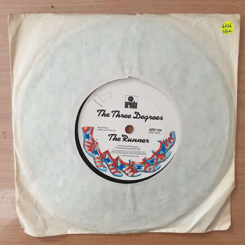 The Three Degrees  The Runner - Vinyl 7" Record - Very-Good+ Quality (VG+) (Aryeh)