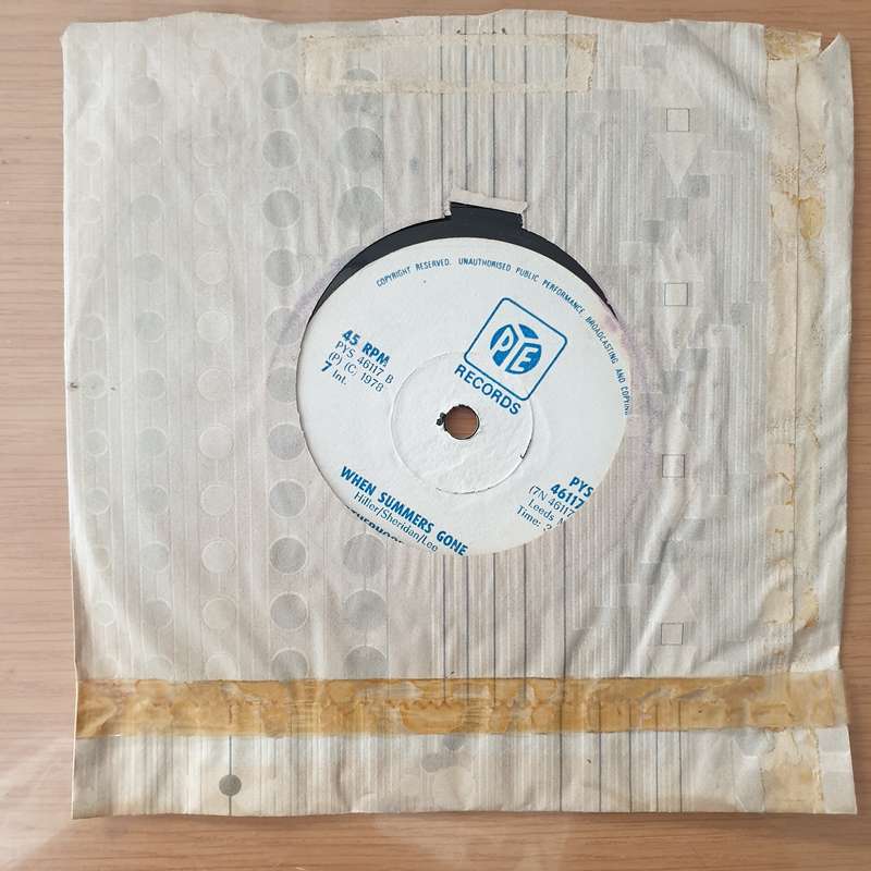 Brotherhood Of Man  Middle Of The Night (Rhodesia/Zimbabwe) - Vinyl 7" Record - Very-Good+ Qua...