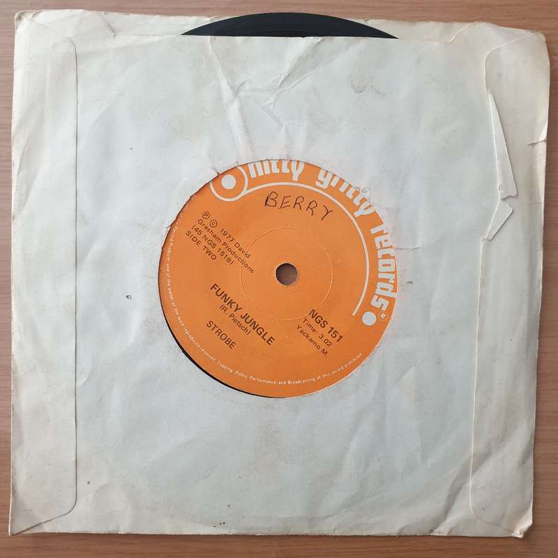 Strobe  Gimme Dat Banana / Funky Jungle - Vinyl 7" Record - Very-Good Quality (VG)  (verry7)