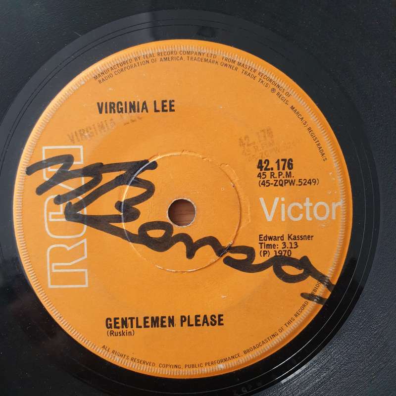 Virginia Lee  Gentlemen Please - Vinyl 7" Record - Good+ Quality (G+) (gplus)