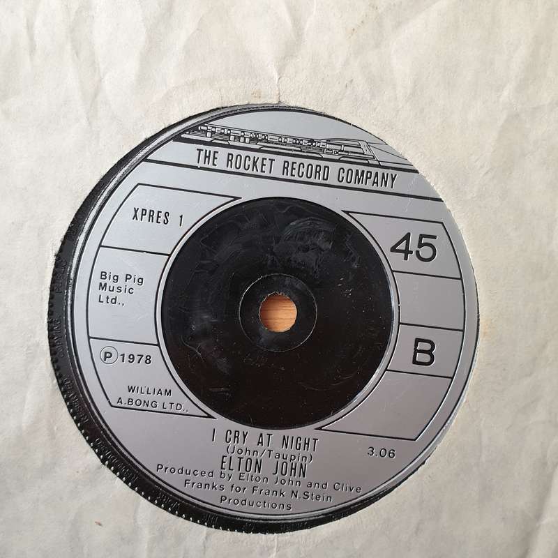 Elton John  Part Time Love - Vinyl 7" Record - Very-Good+ Quality (VG+) (verygoodplus7)
