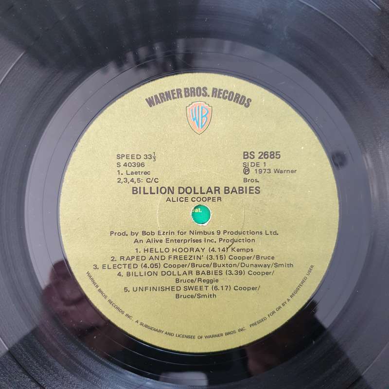 Alice Cooper  Billion Dollar Babies with Lyrics - Vinyl LP Record - Very-Good Quality (VG) (ve...