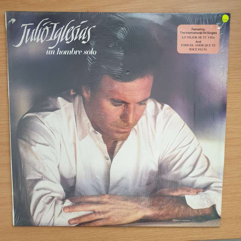 Julio Iglesias  Un Hombre Solo - Vinyl LP Record - Very-Good+ Quality (VG+)