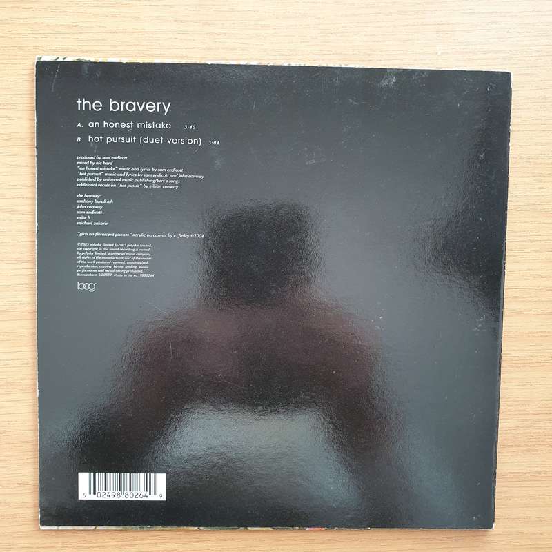 The Bravery  An Honest Mistake - Red - Vinyl 7" Record - Very-Good+ Quality (VG+) (verygoodplus7)