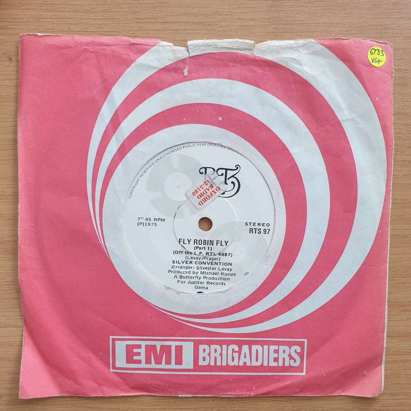 Silver Convention  Fly Robin Fly - Vinyl 7" Record - Very-Good+ Quality (VG+) (verygoodplus7)
