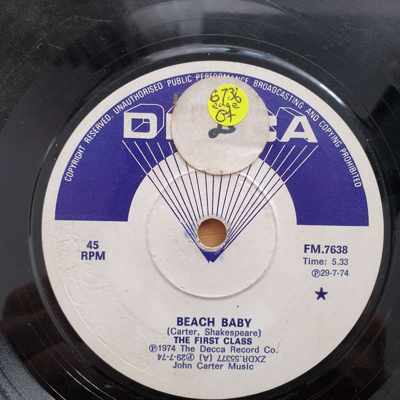 First Class  Beach Baby / Both Sides Of The Story - Vinyl 7" Record - Good+ Quality (G+) (gplus7)