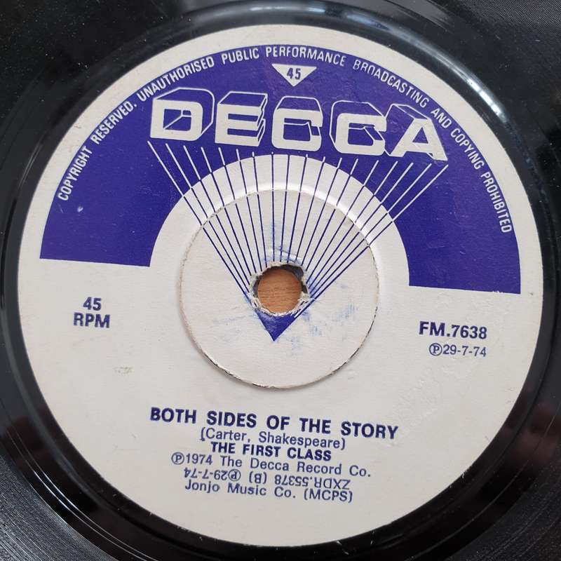 First Class  Beach Baby / Both Sides Of The Story - Vinyl 7" Record - Good+ Quality (G+) (gplus7)