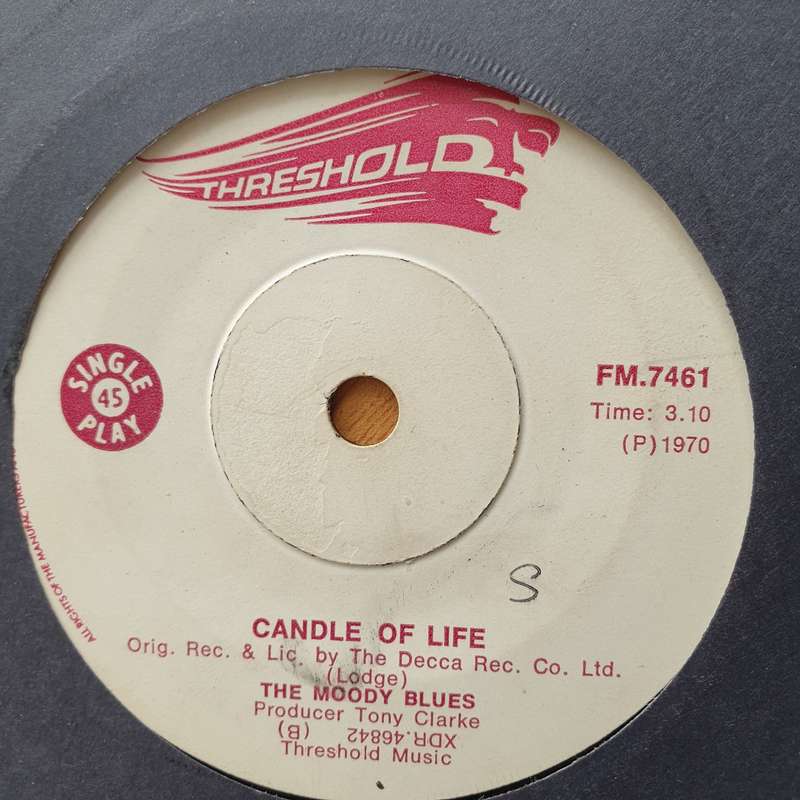 The Moody Blues  Question - Vinyl 7" Record - Very-Good+ Quality (VG+) (verygoodplus7)