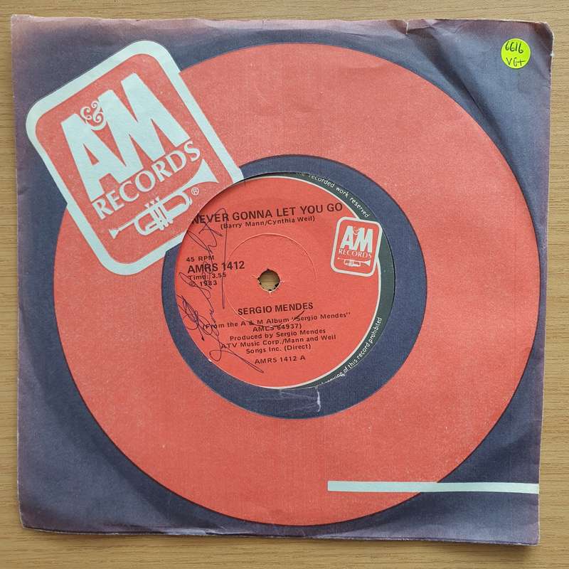 Sergio Mendes  Never Gonna Let You Go - Vinyl 7" Record - Very-Good+ Quality (VG+) (verygoodpl...