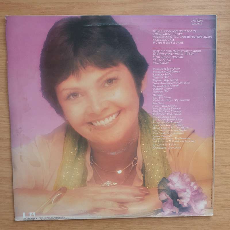 Billie Jo Spears  Love Ain't Gonna Wait For Us - Vinyl LP Record - Very-Good+ Quality (VG+)
