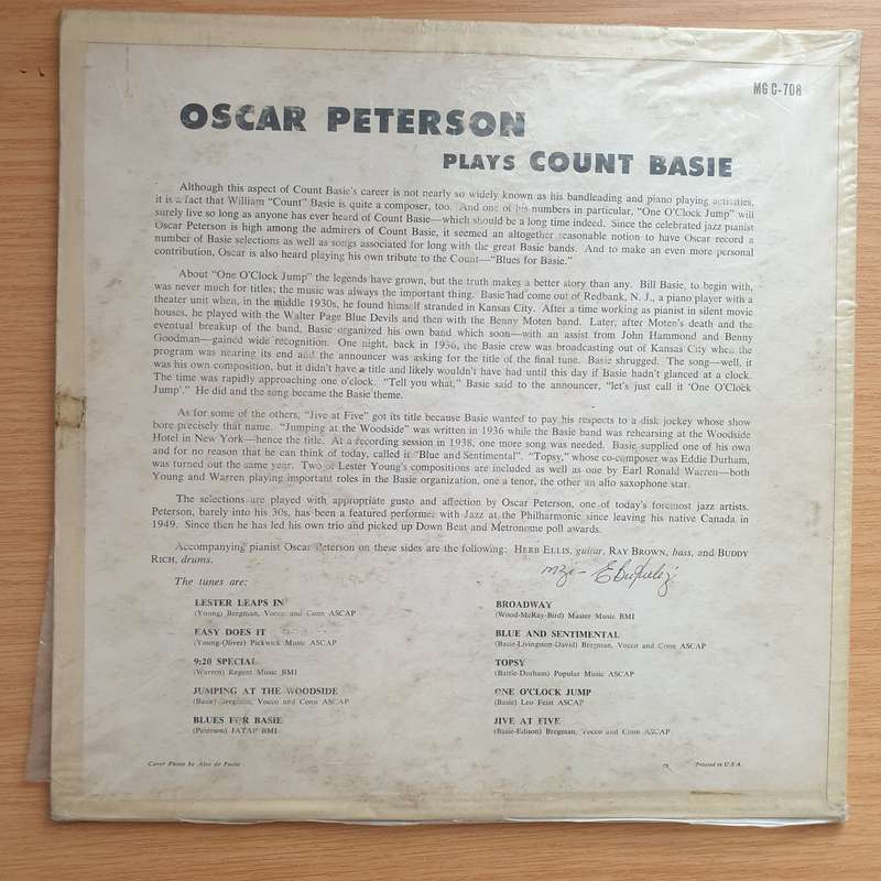 Oscar Peterson  Oscar Peterson Plays Count Basie - Vinyl LP Record - Very-Good Quality (VG) (v...