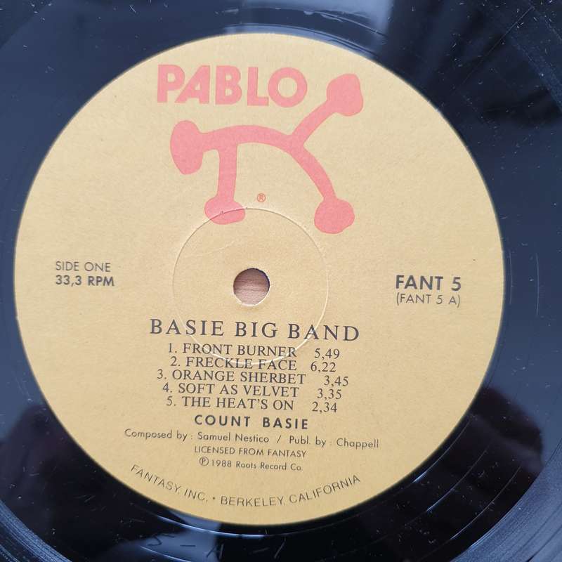 Count Basie  Basie Big Band - Vinyl LP Record - Very-Good- Quality (VG-) (minus)