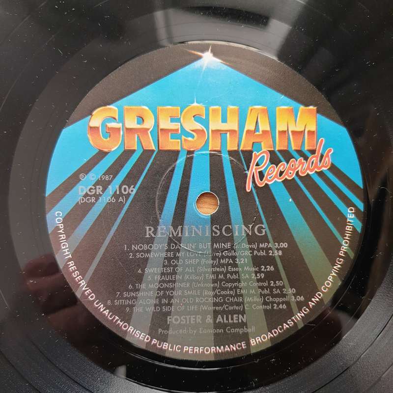 Foster and Allen - Reminiscing... - Vinyl LP Record - Very-Good+ Quality (VG+) (verygoodplus)